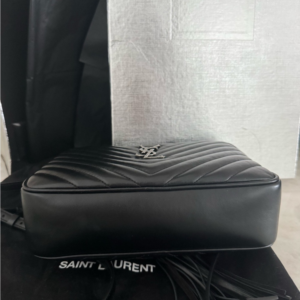 Saint Laurent Black Chevron Crossbody Bag - Picture 6 of 15